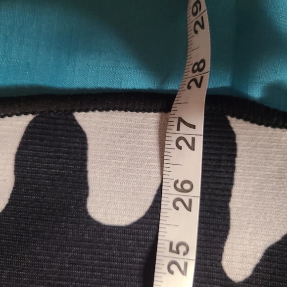 Hello Kitty Shaped Rug - Picture 3 of 4